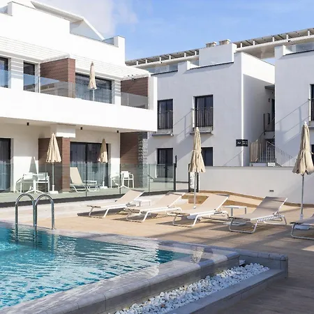 Apartmán Esmeralda Homes By Livvo *