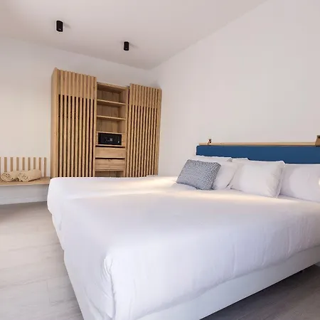 Esmeralda Homes By Livvo Apartmán *
