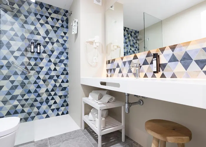 Apartment Esmeralda Homes By Livvo *