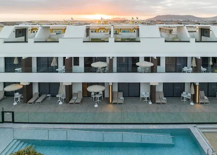 Apartment Esmeralda Homes By Livvo *