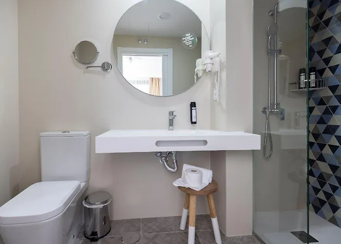 Apartment Esmeralda Homes By Livvo *